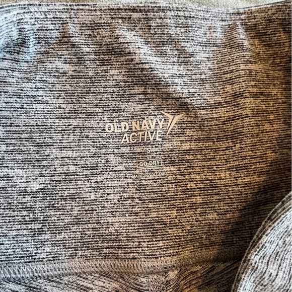 Old Navy Active Bike Shorts - Picture 4 of 8